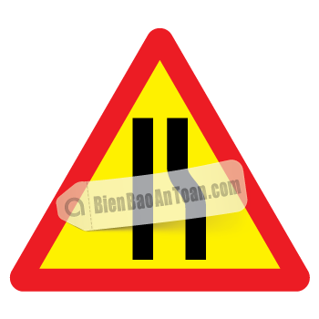 Đường bị hẹp bên phải